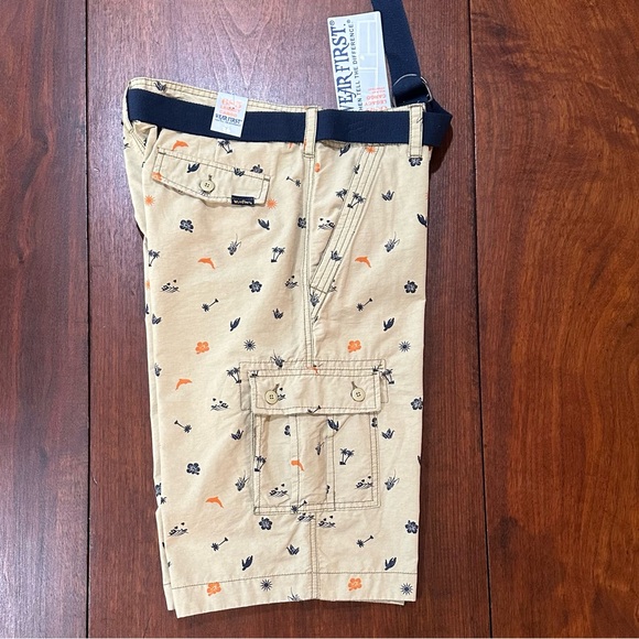 WEARFIRST MEN'S 685 LEGACY BELTED CARGO SHORTS (KHAKI 36 ) NWT - Picture 16 of 16